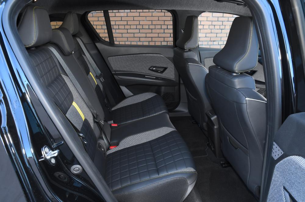 Renault 4 rear seats