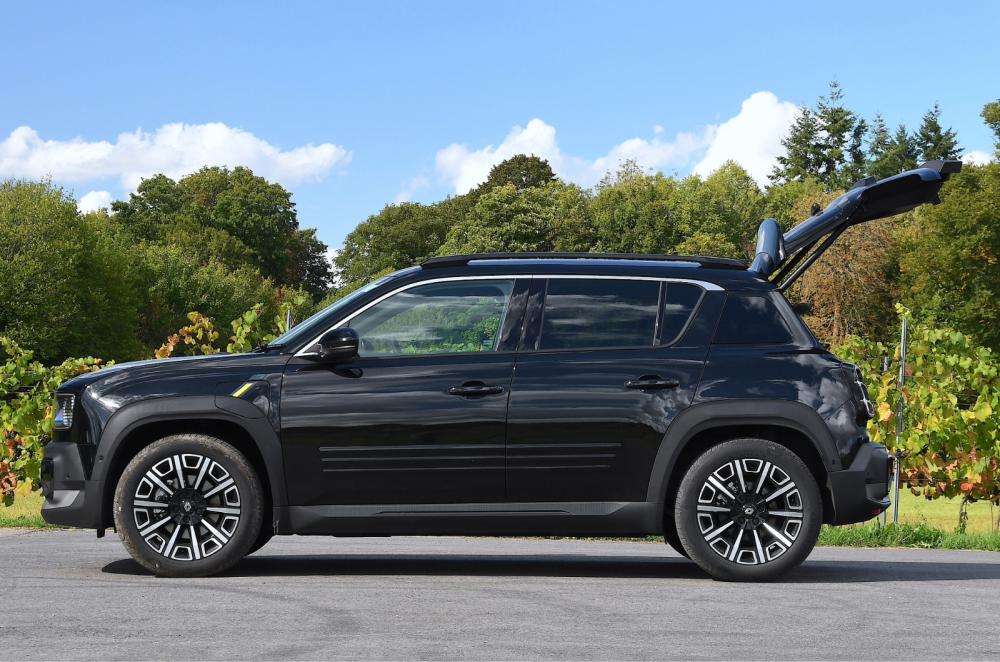 Renault 4 side with tailgate open