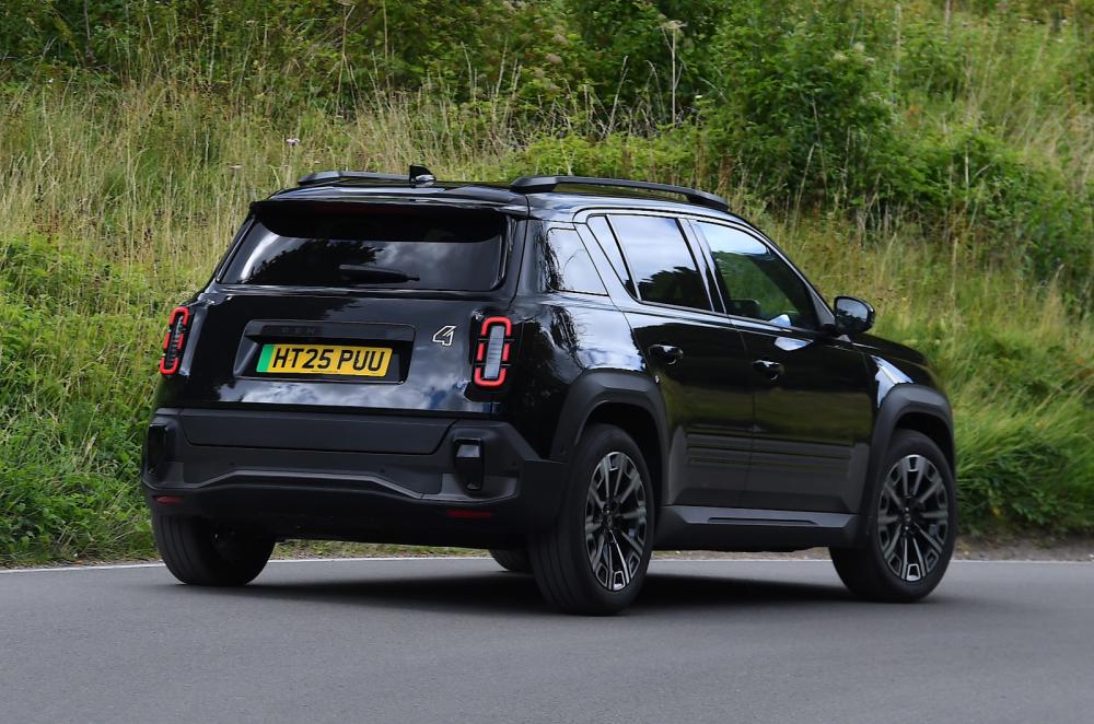 Renault 4 driving rear right