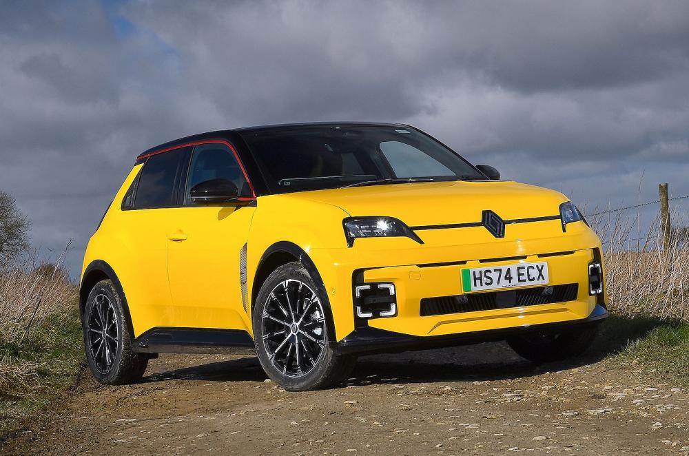 Renault 5 front right static