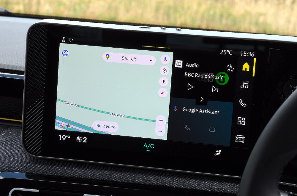 Renault 5 infotainment touchscreen