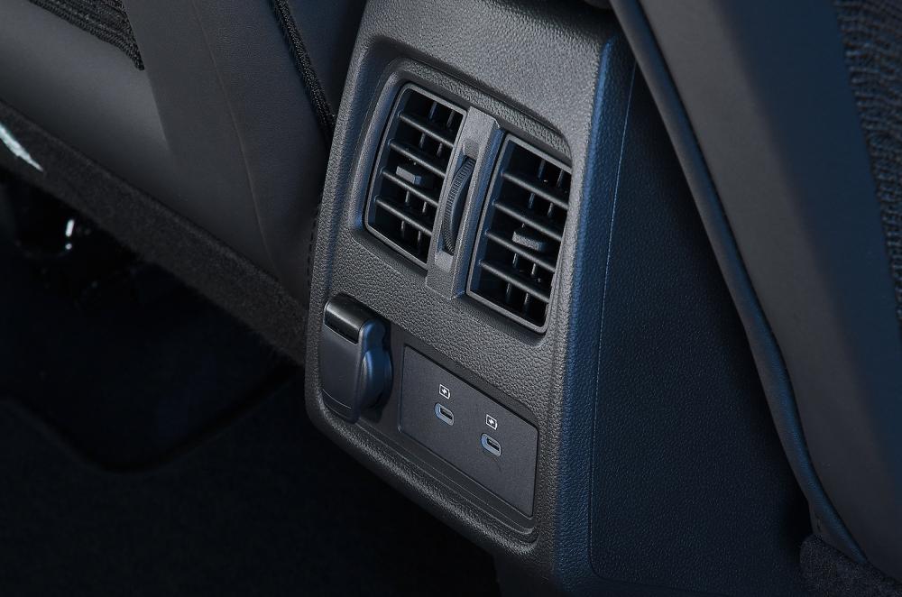 Renault Captur air vent detail