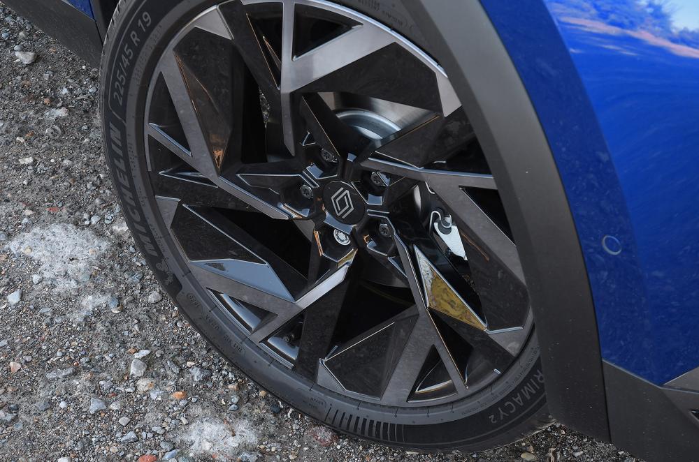 Renault Captur wheel