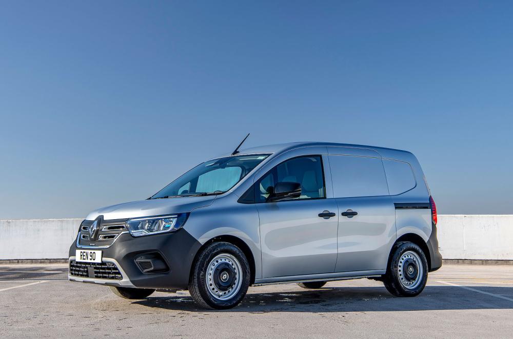 Renault Kangoo E-Tech front left tracking