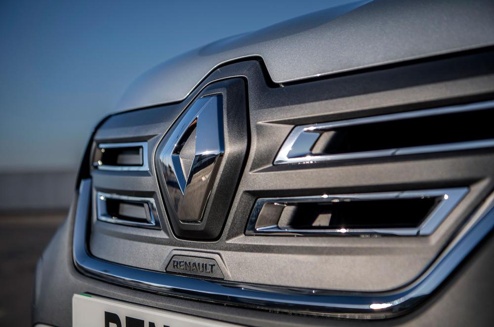 Renault Kangoo E-Tech front grille detail