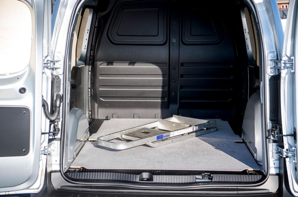 Renault Kangoo E-Tech interior load bay
