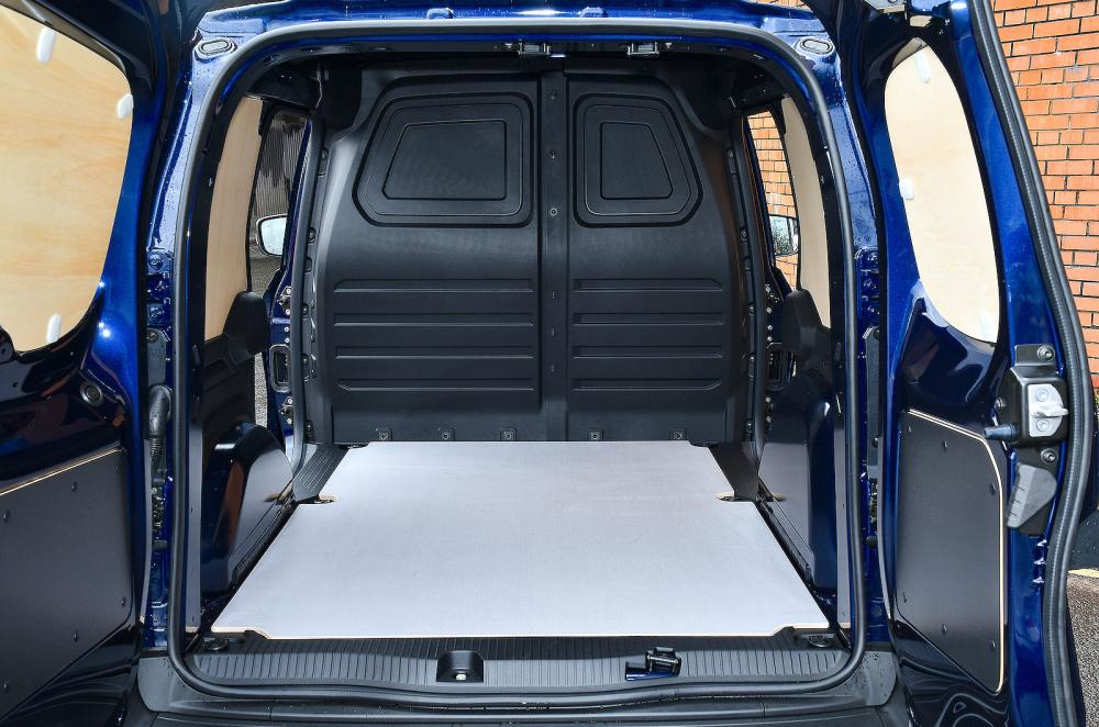 Renault Kangoo load bay doors open