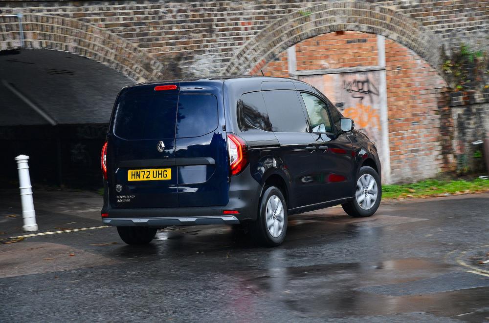 Renault Kangoo rear cornering