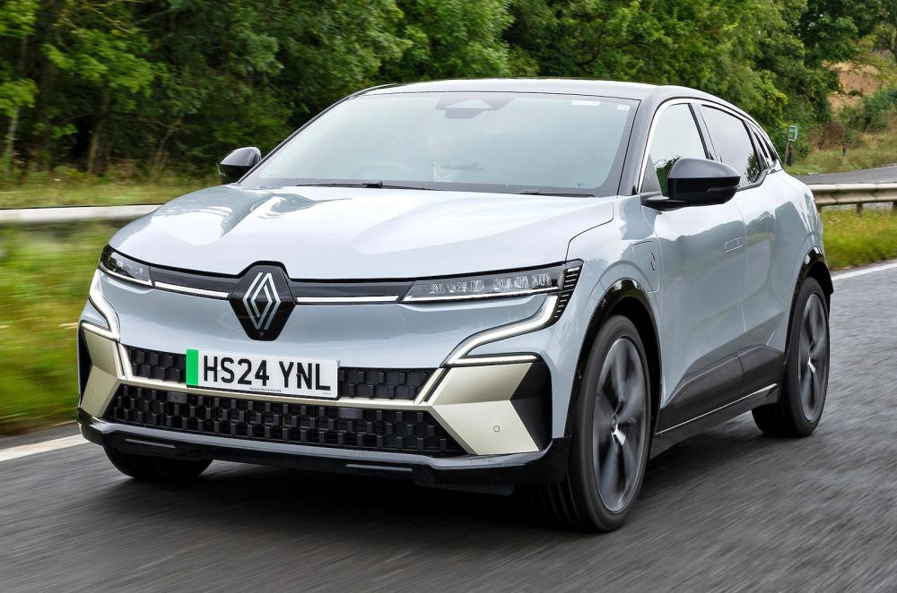 Renault Megane E-Tech front left driving