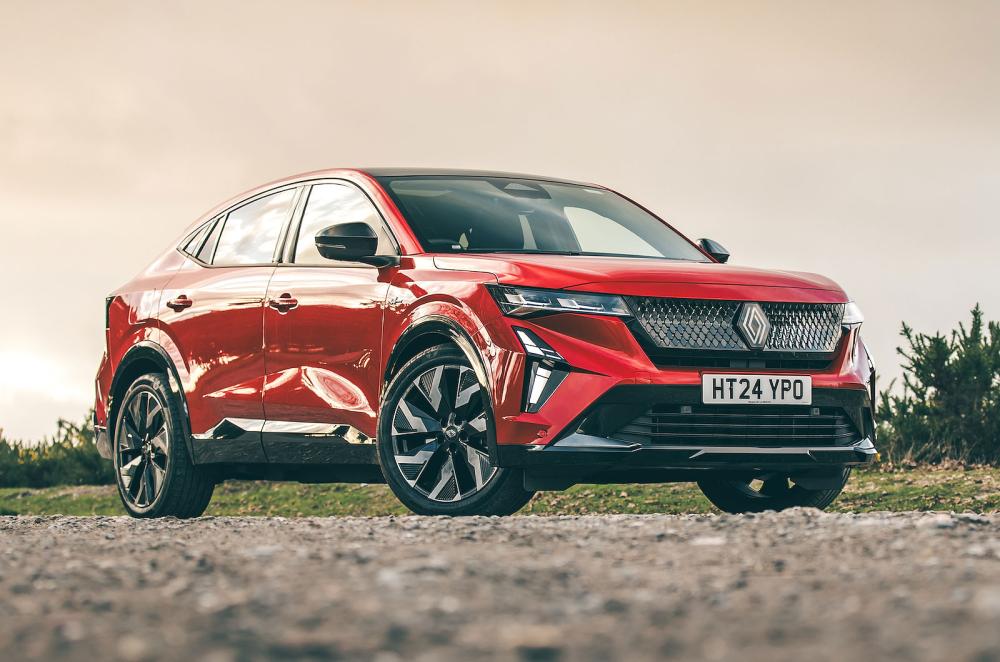 Renault Rafale front right static