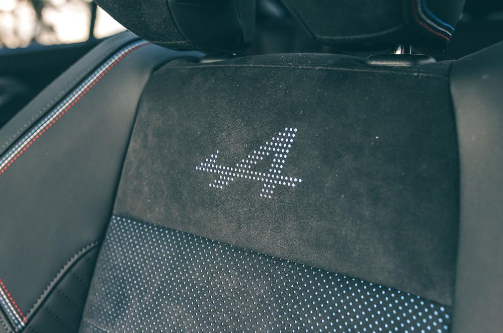 Renault Rafale seat detail