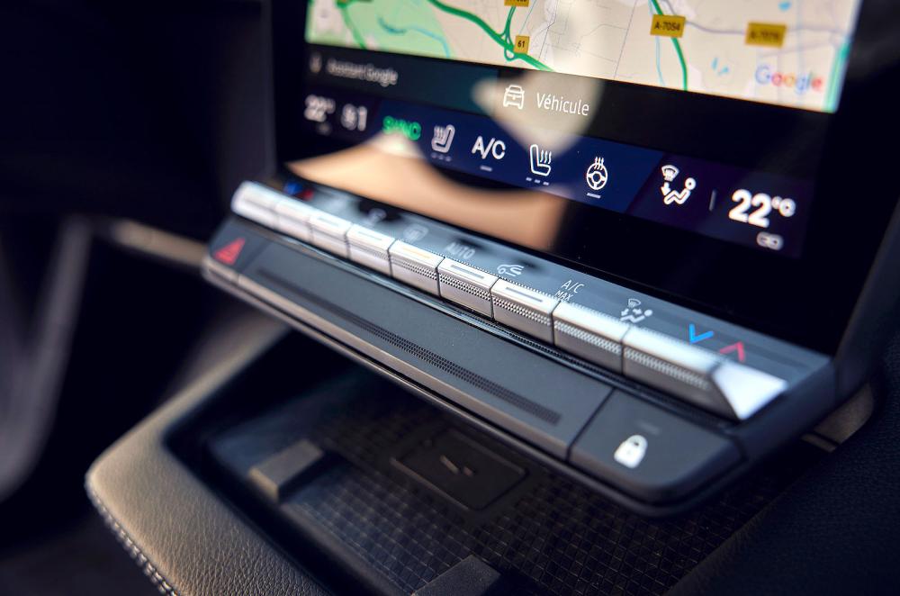 Renault Scenic E-Tech air-con controls
