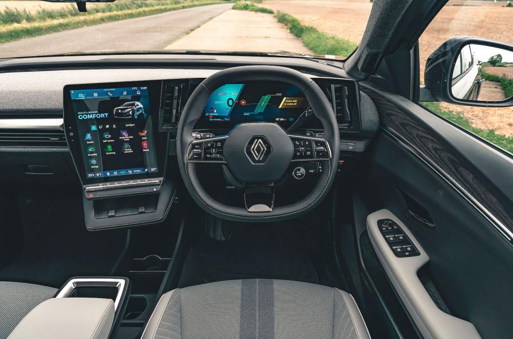Renault Scenic E-Tech dashboard