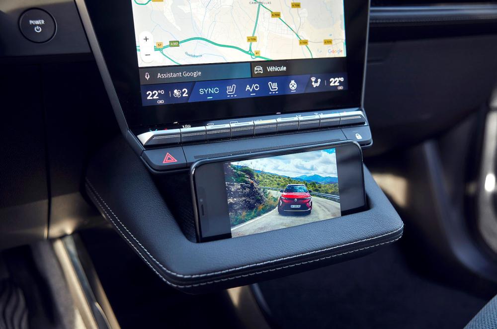 Renault Scenic E-Tech interior detail