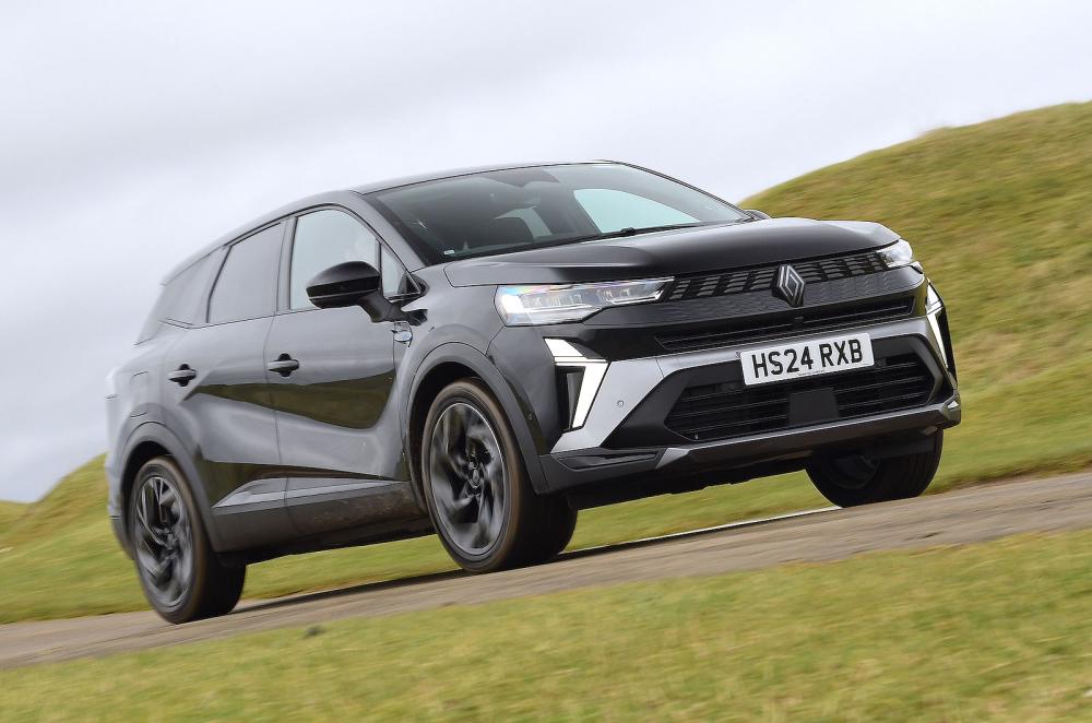 Renault Symbioz front right driving