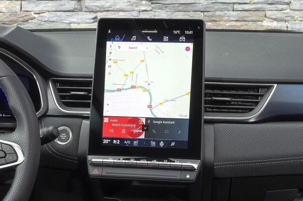 Renault Symbioz infotainment touchscreen