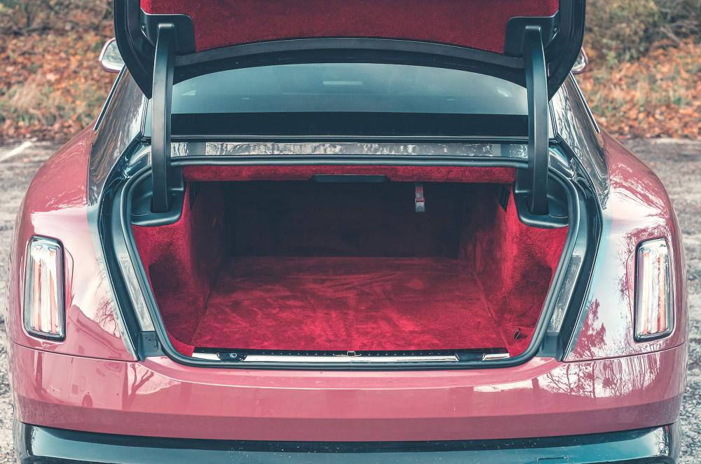 Rolls-Royce Spectre boot