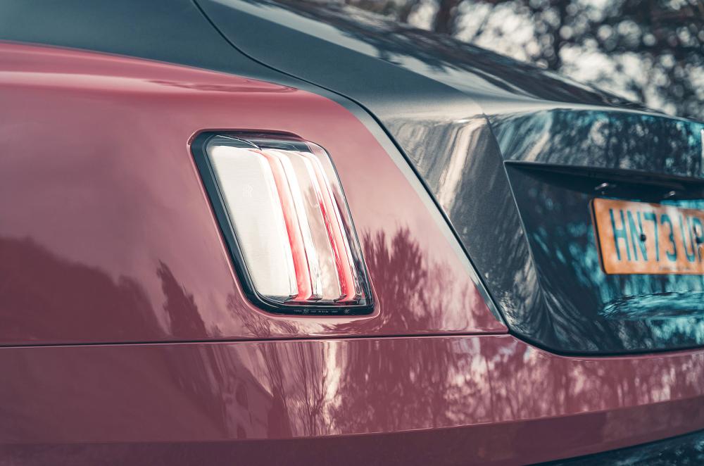Rolls-Royce Spectre rear lights