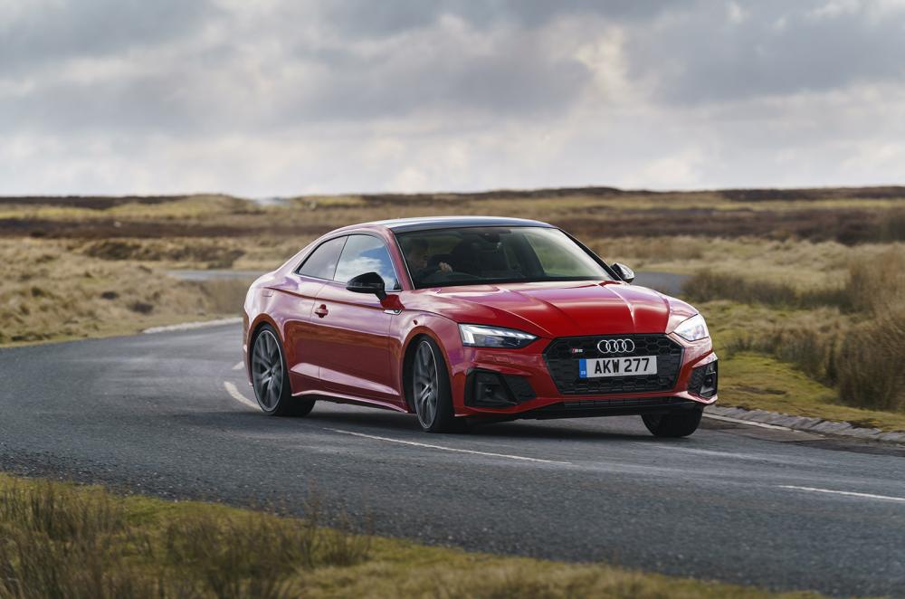 Audi S5 front cornering