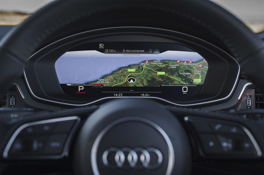 Audi S5 driver display
