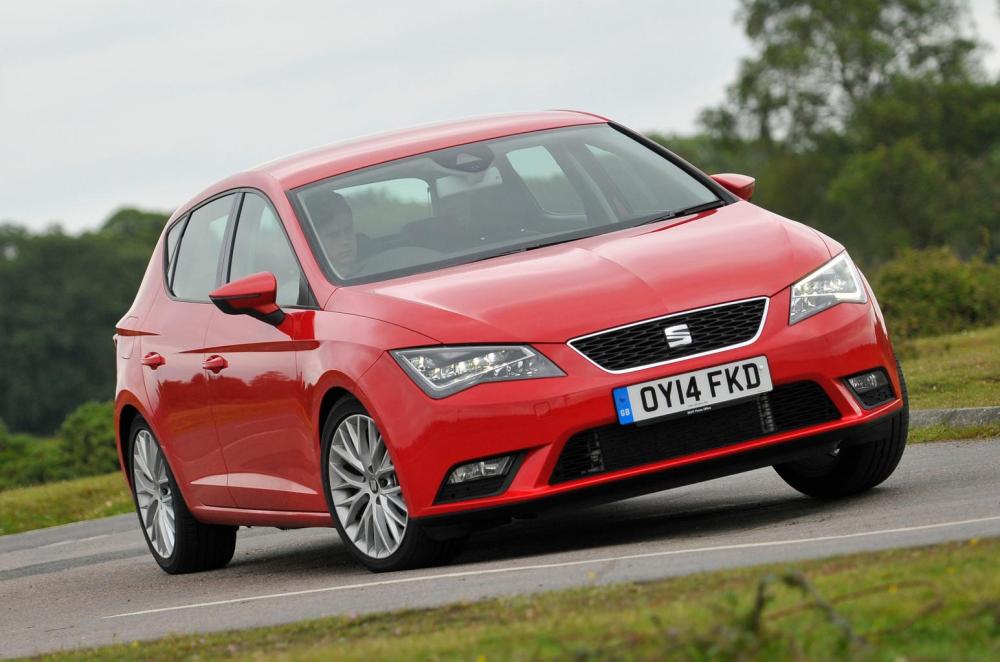 Seat Leon front cornering