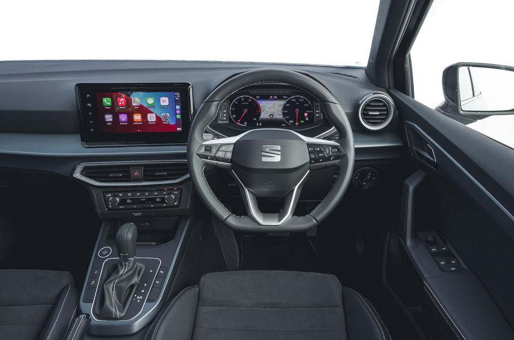 Seat Arona dashboard