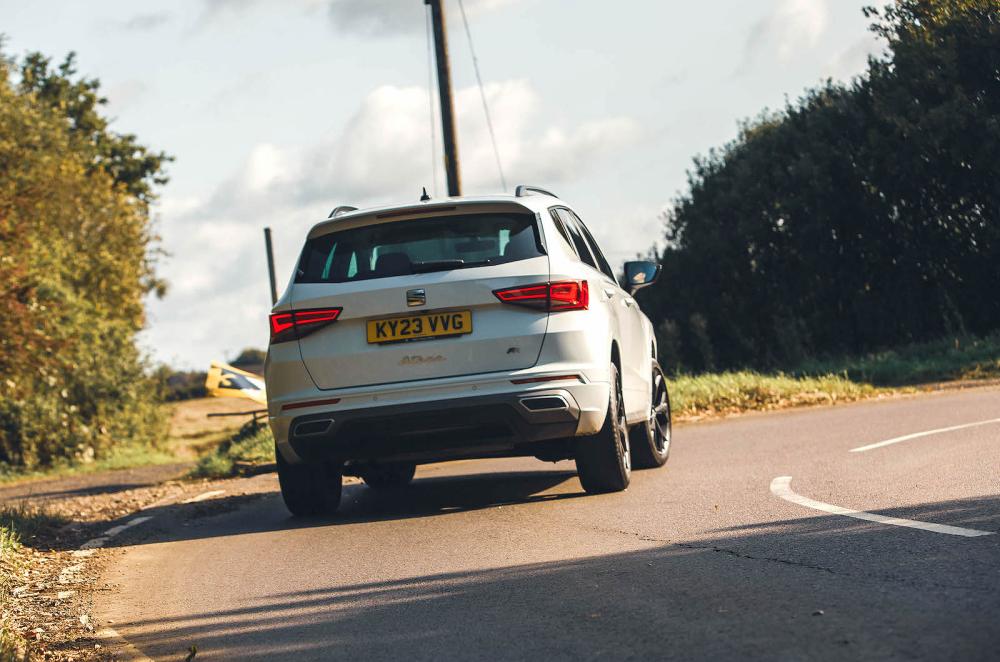 Seat Ateca rear cornering