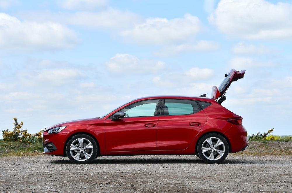 Seat Leon left static boot open