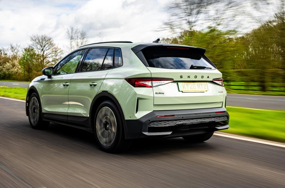 Skoda Elroq driving rear left