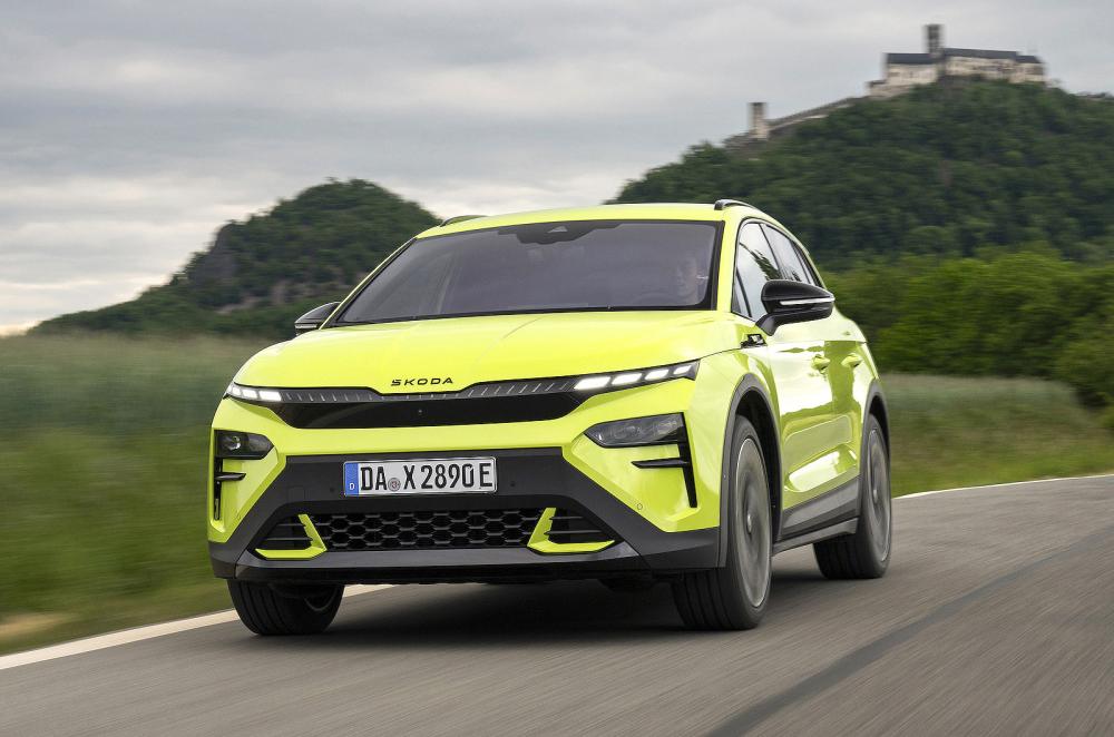 Skoda Elroq vRS front left driving