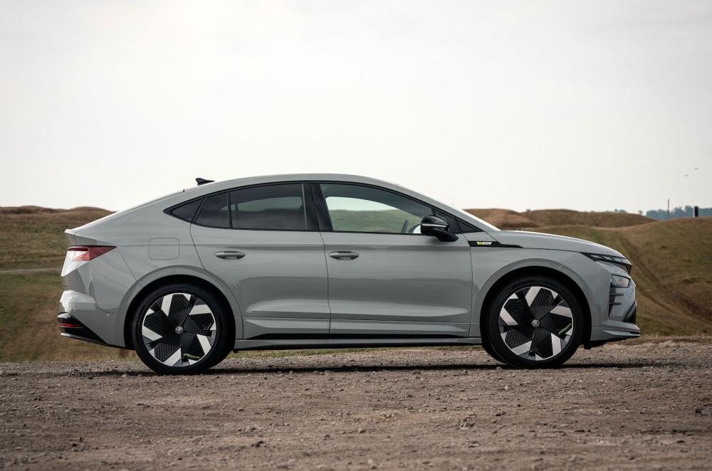 Skoda Enyaq Coupe vRS right static