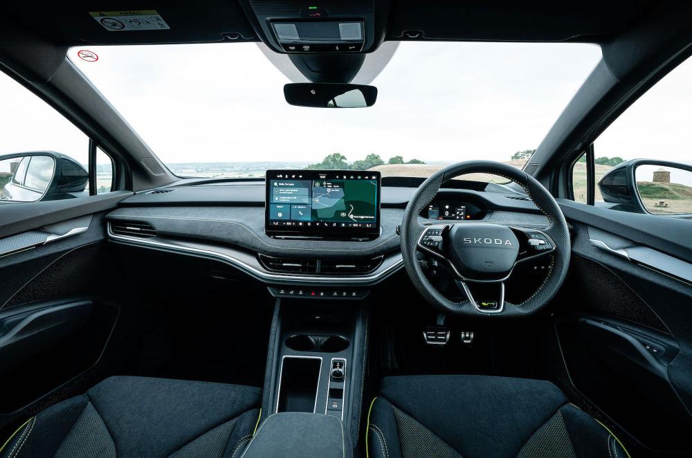 Skoda Enyaq vRS dashboard
