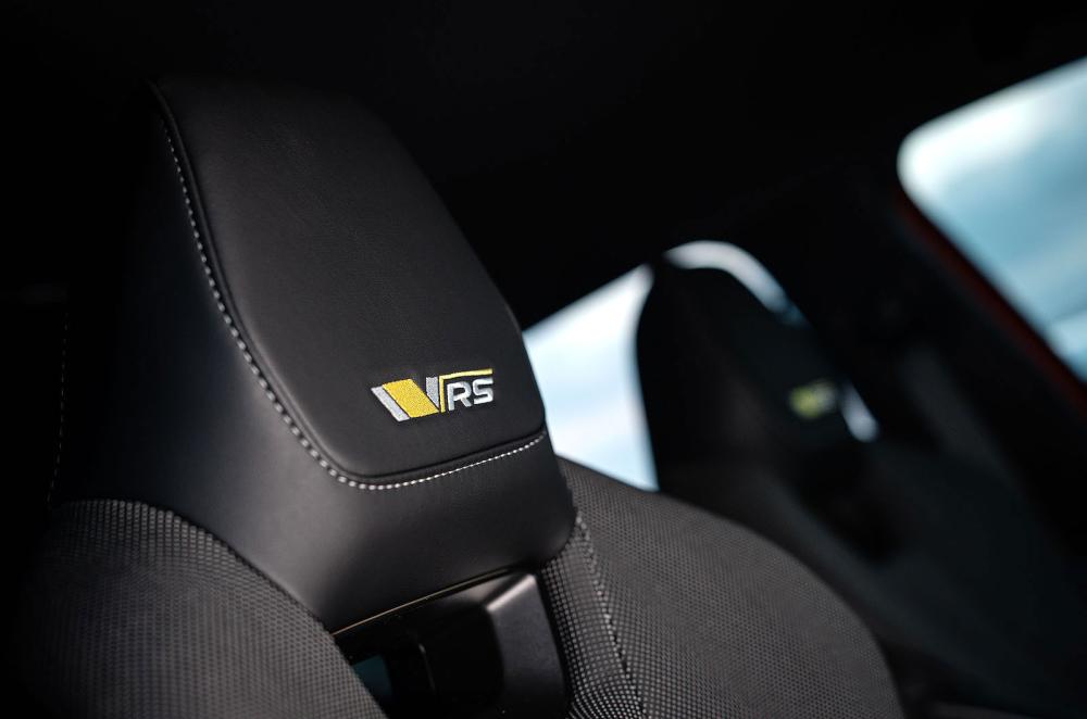 Skoda Enyaq vRS headrest