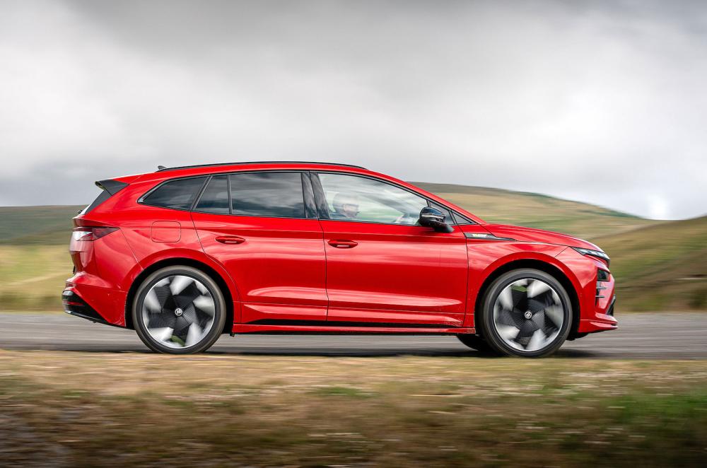 Skoda Enyaq vRS right driving