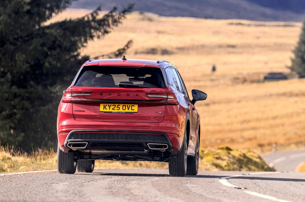 Skoda Kodiaq vRS rear cornering