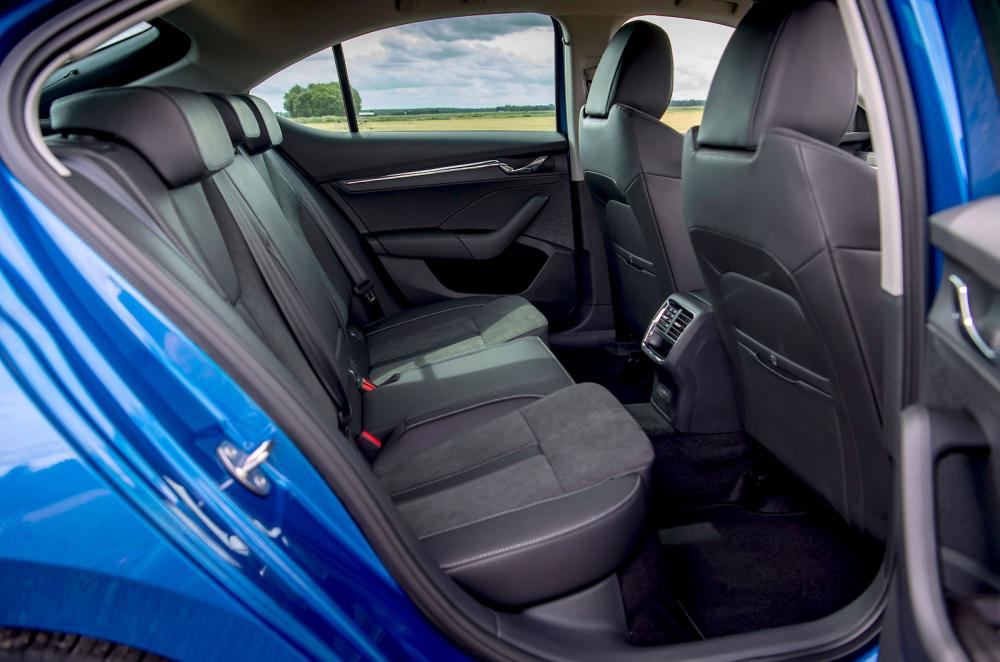 Skoda Octavia back seats