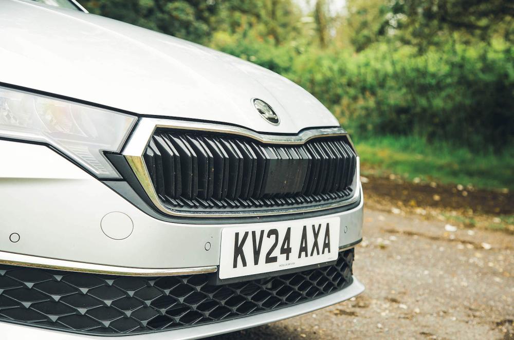 Skoda Octavia grille