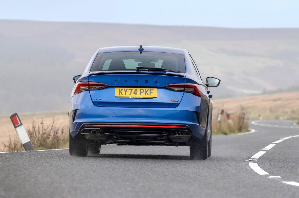 Skoda Octavia vRS rear cornering