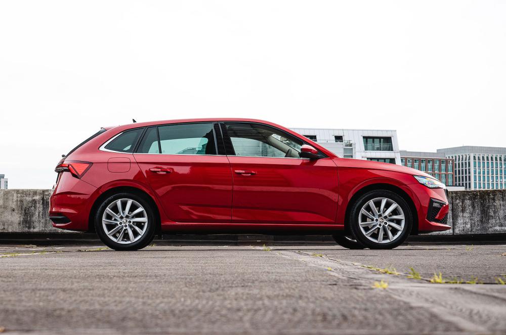 Skoda Scala right static