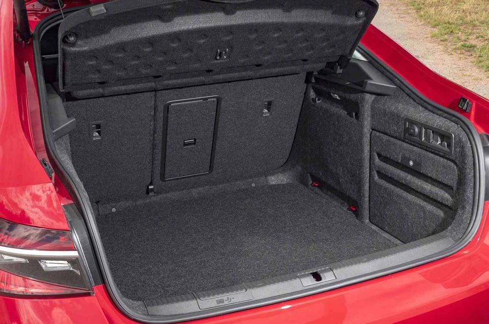 Skoda Superb boot
