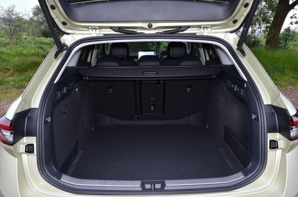 Skoda Superb Estate boot
