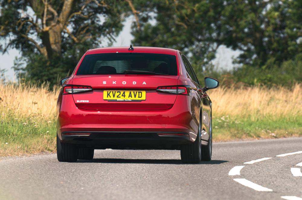 Skoda Superb rear cornering