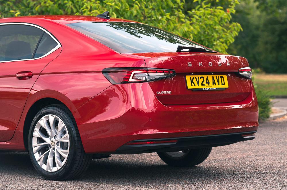 Skoda Superb rear detail