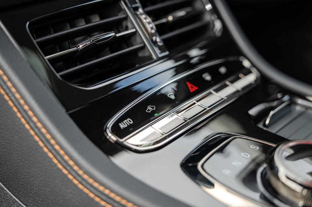 Skywell BE11 interior detail