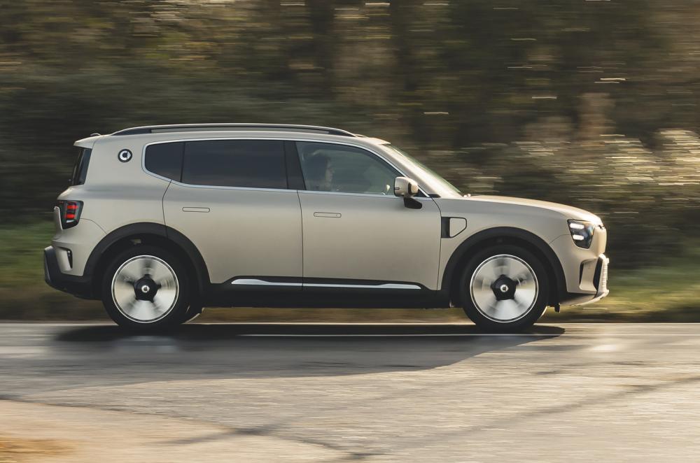 Smart #5 driving side