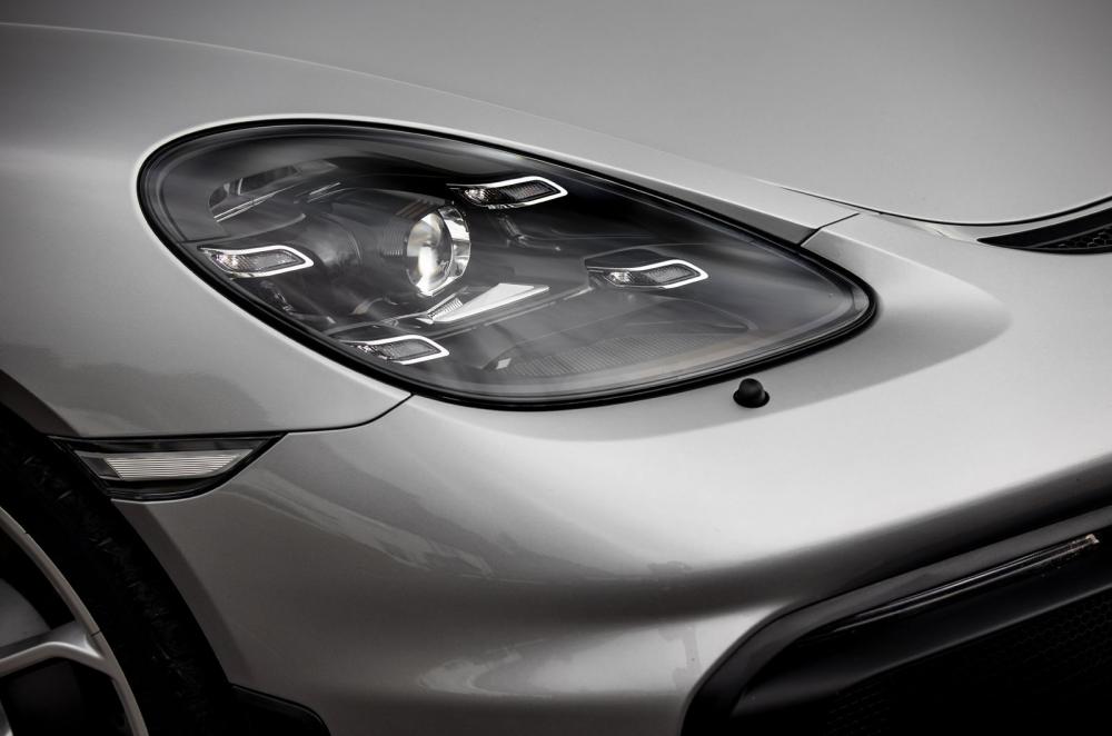 Porsche 718 Boxster Spyder headlights detail