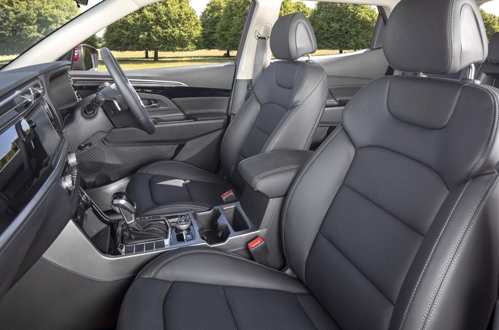 Ssangyong Korando interior front seats
