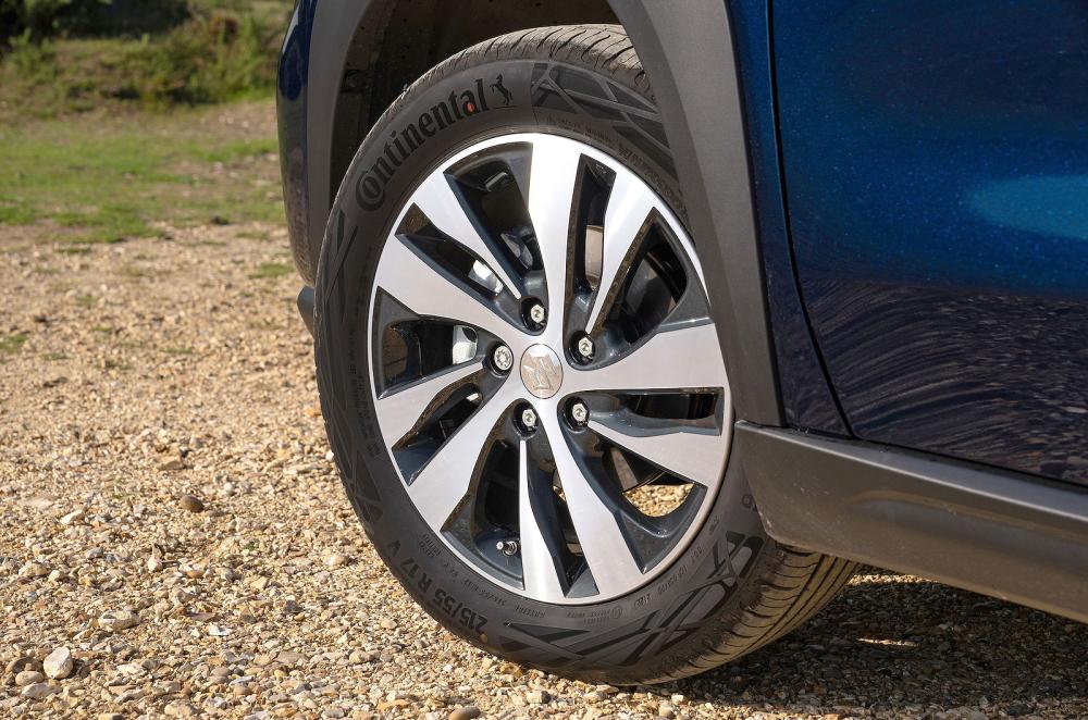 Suzuki S-Cross alloy wheel