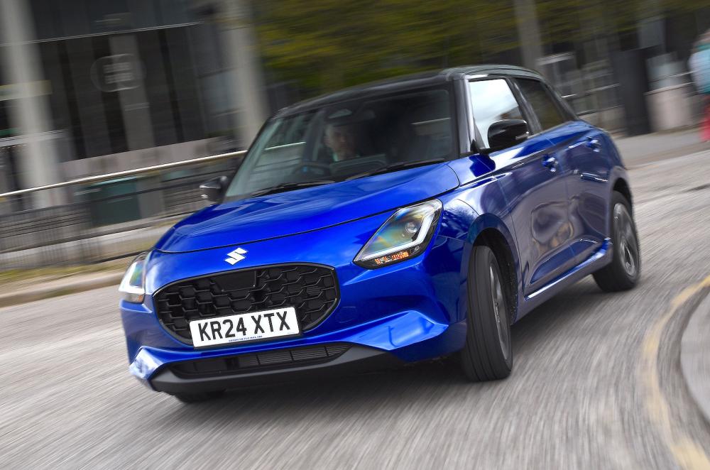 Suzuki Swift Hybrid front cornering