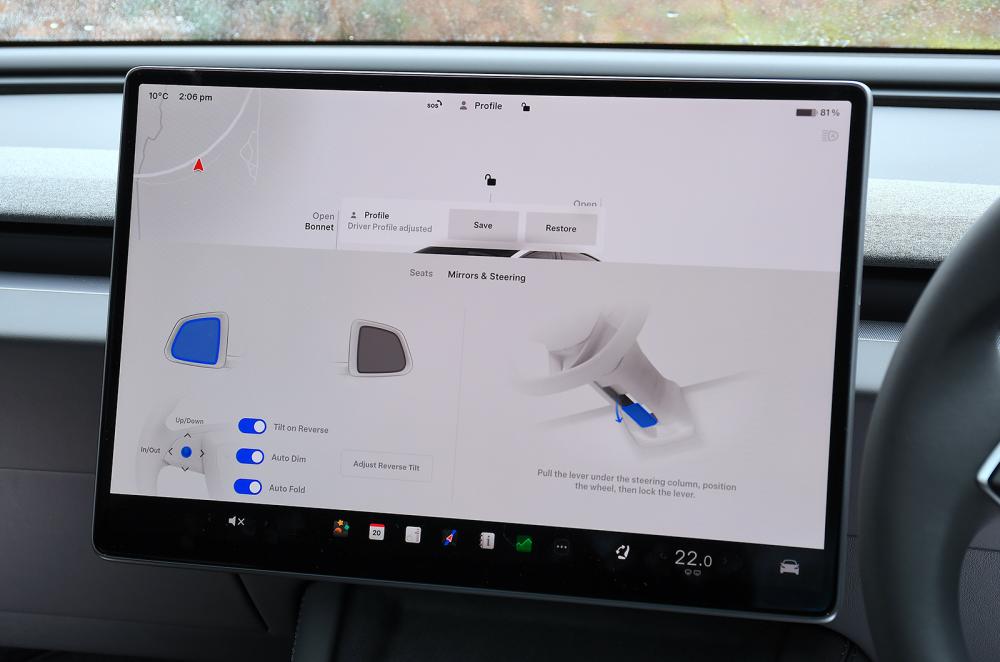 Tesla Model 3 touchscreen
